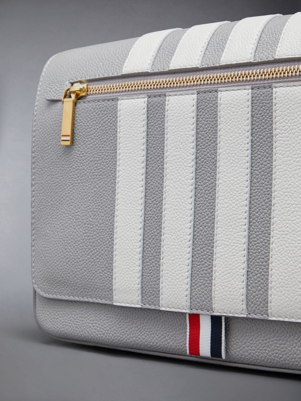 Bolsas De Ombro Thom Browne Pebble Grain 4-Bar Reporter Masculino Cinzentas | HWY15O94826
