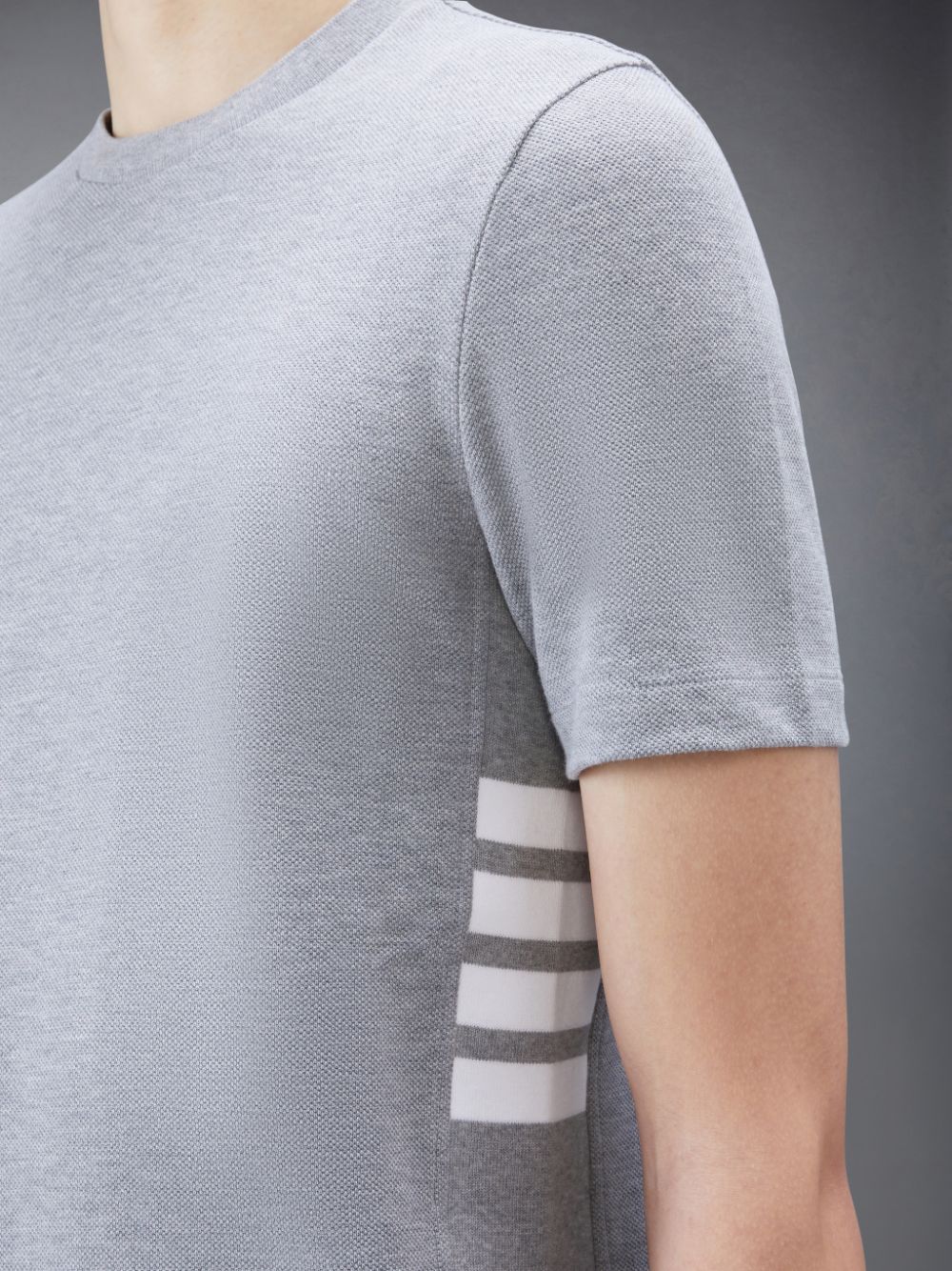 Camiseta Thom Browne CLASSIC PIQUE 4-BAR Masculino Cinzentas | RWD63V95477