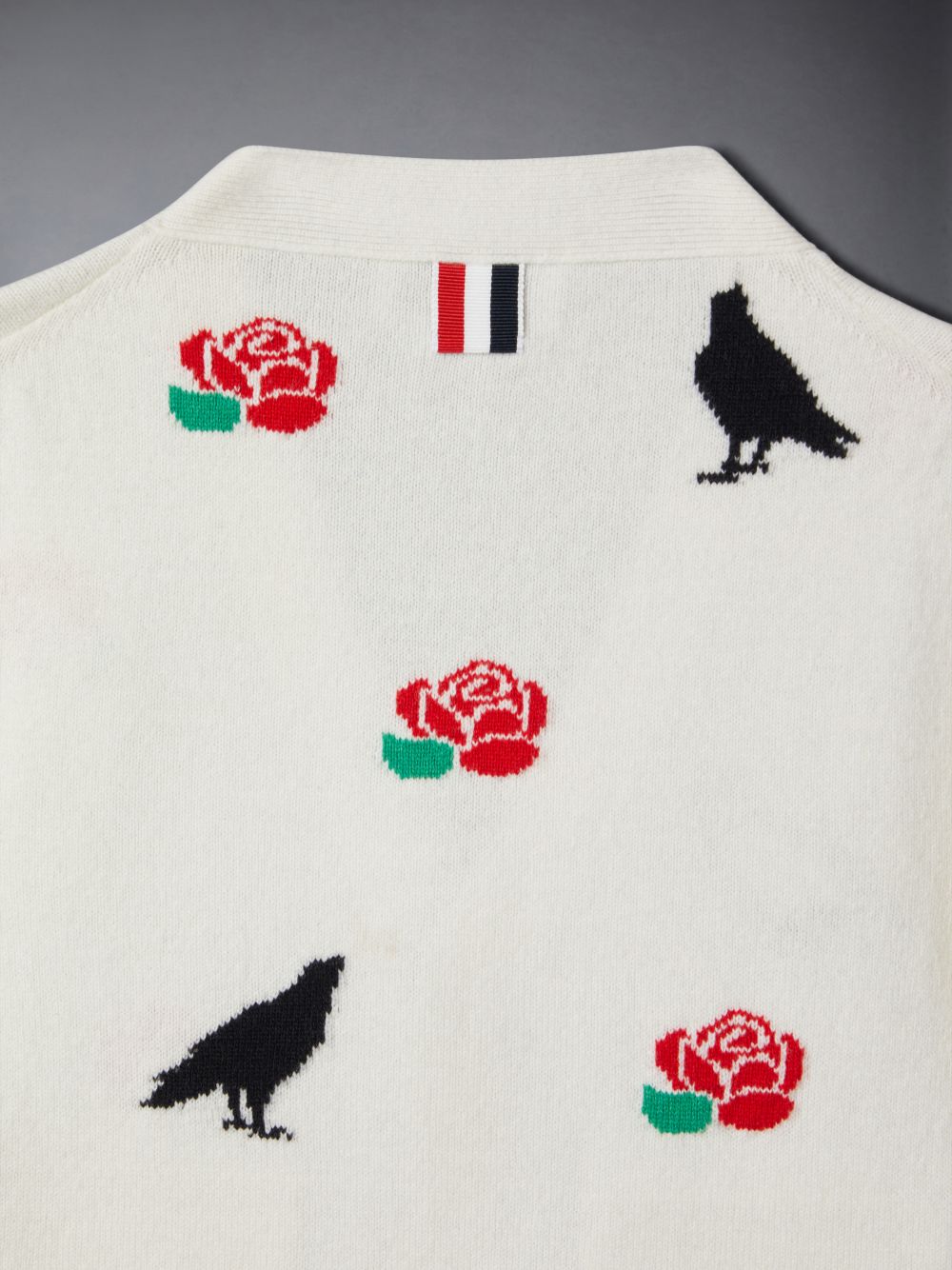 Cardigan Thom Browne Merino Wool Rose and Raven Menino Branco | BJV75G47879