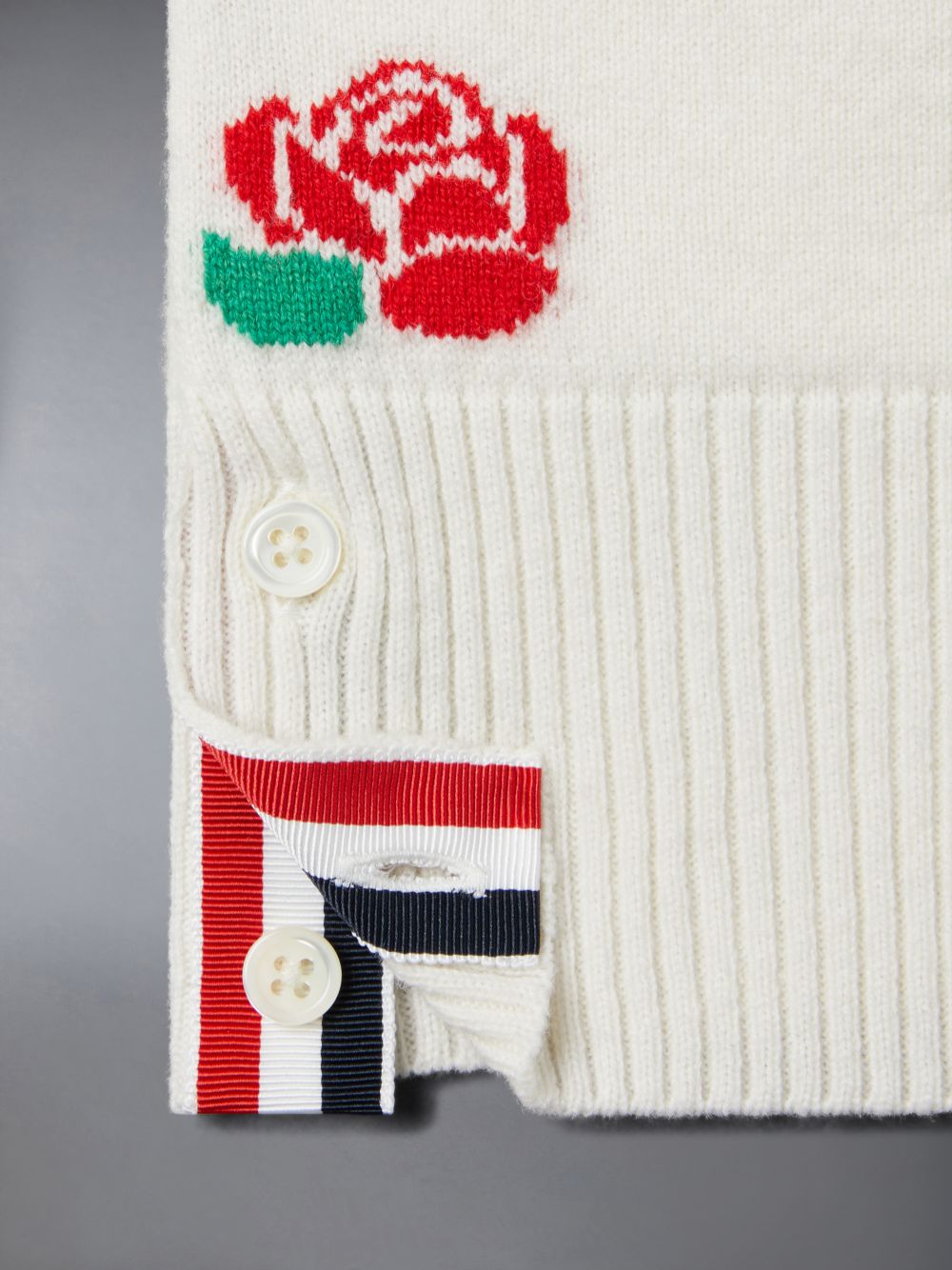 Cardigan Thom Browne Merino Wool Rose and Raven Menino Branco | BJV75G47879