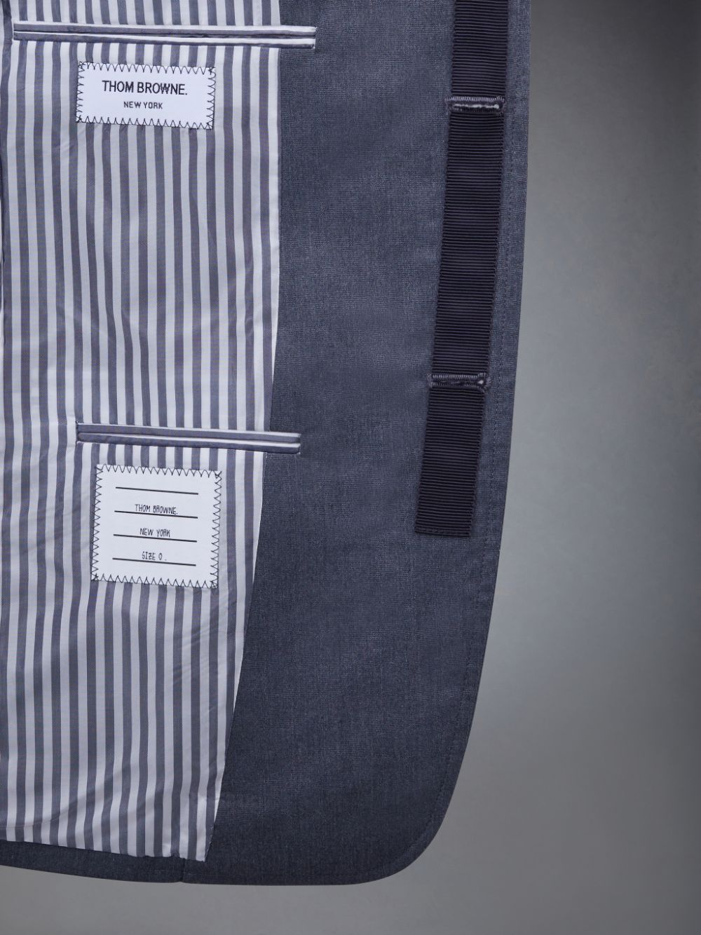 Casacos Thom Browne Typewriter Cloth Armband Sport Masculino Cinzentas | SGR03I85298