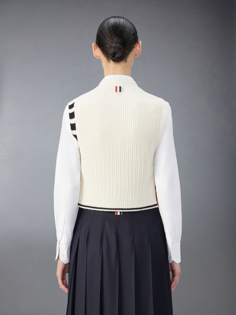 Colete Thom Browne Merino Wool 4-Bar Cropped Cable Cardigan Feminino Branco | XOS49B01794