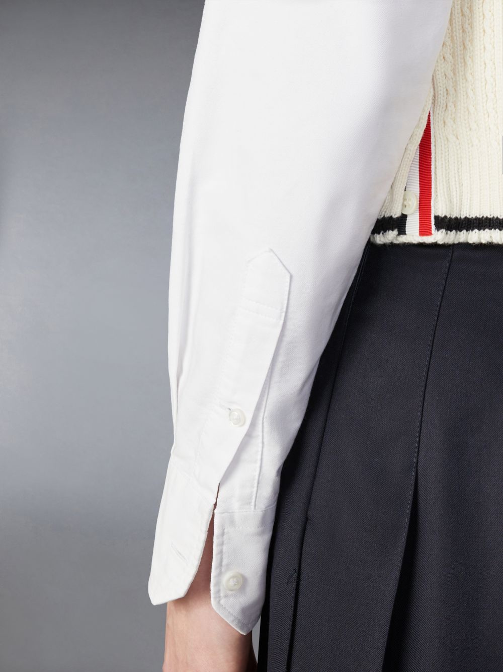 Colete Thom Browne Merino Wool 4-Bar Cropped Cable Cardigan Feminino Branco | XOS49B01794