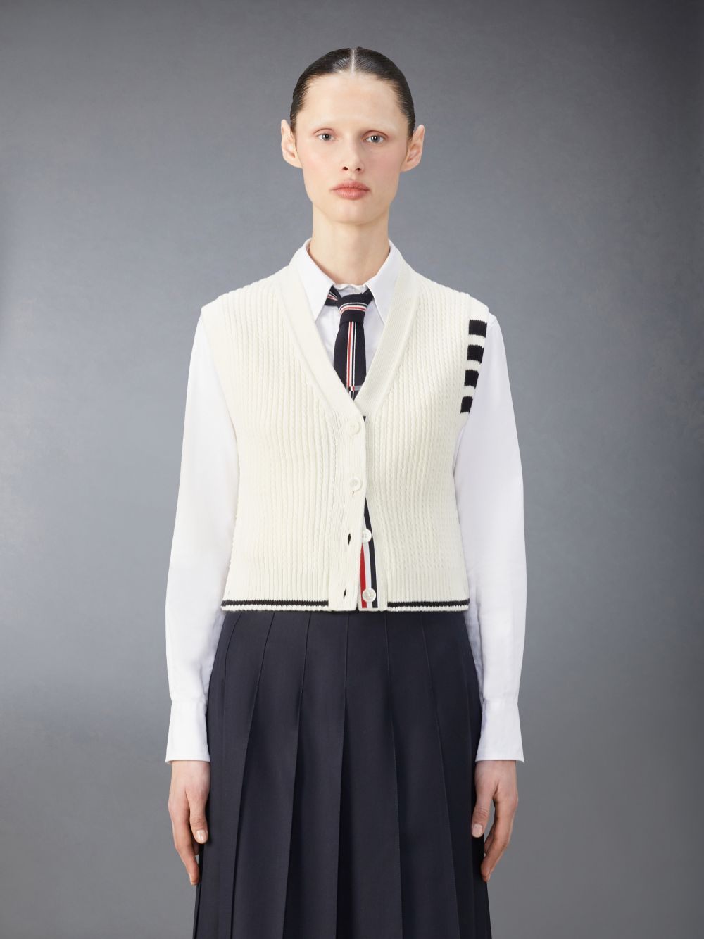 Colete Thom Browne Merino Wool 4-Bar Cropped Cable Cardigan Feminino Branco | XOS49B01794