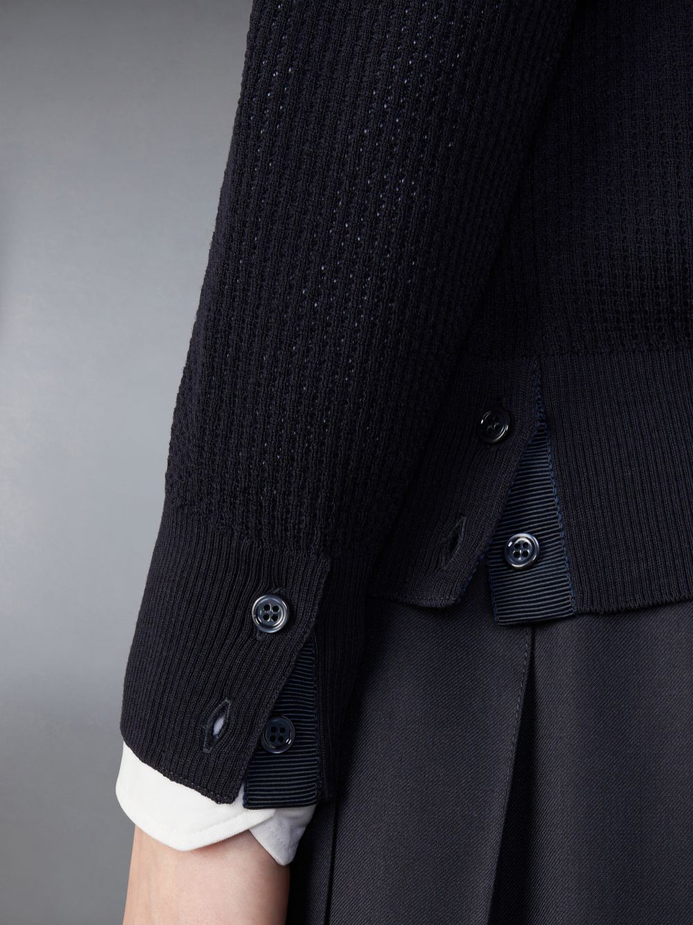 Pulôver Thom Browne Wool Crepe 4-Bar Relaxed Fit Feminino Azuis | XXF06V50696