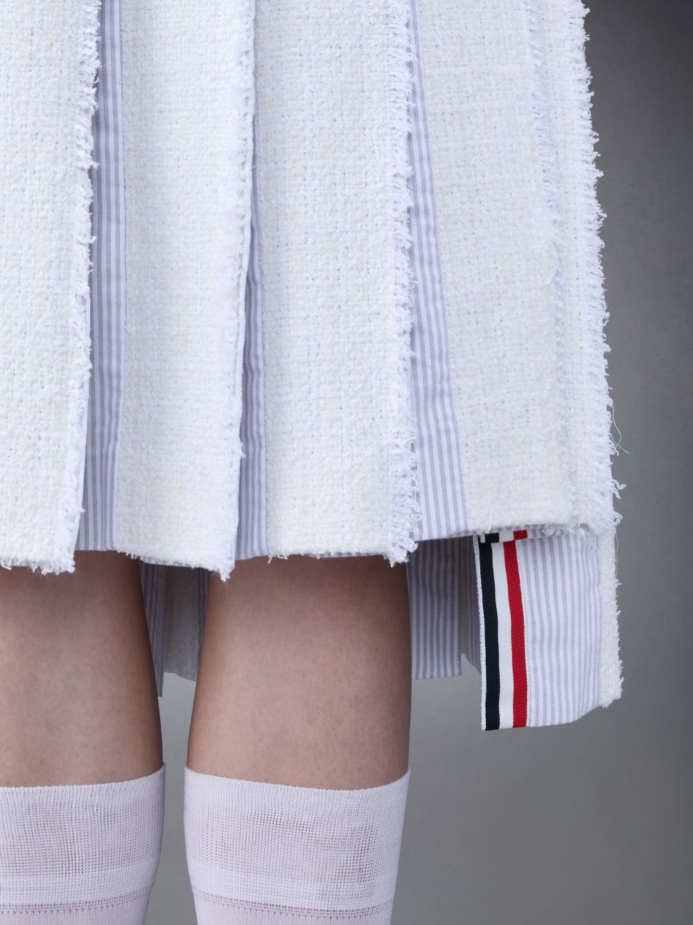 Saias Thom Browne Classic Tweed Braided Tipping Pleated Feminino Branco | CWF57S80731