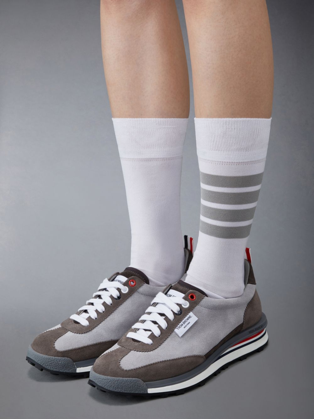 Tenis Thom Browne Calf Suede Tech Runner Feminino Cinzentas | HPI66M55706